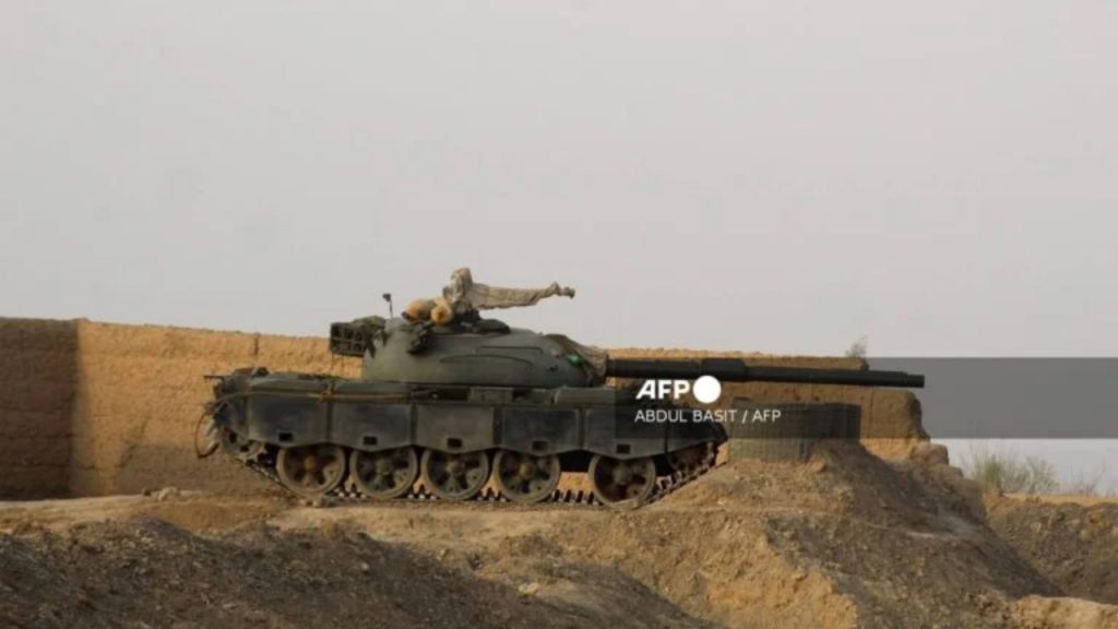 A Pakistani army tank stands at the Pakistan-Afghanistan border in Chaman on February 27, 2026
