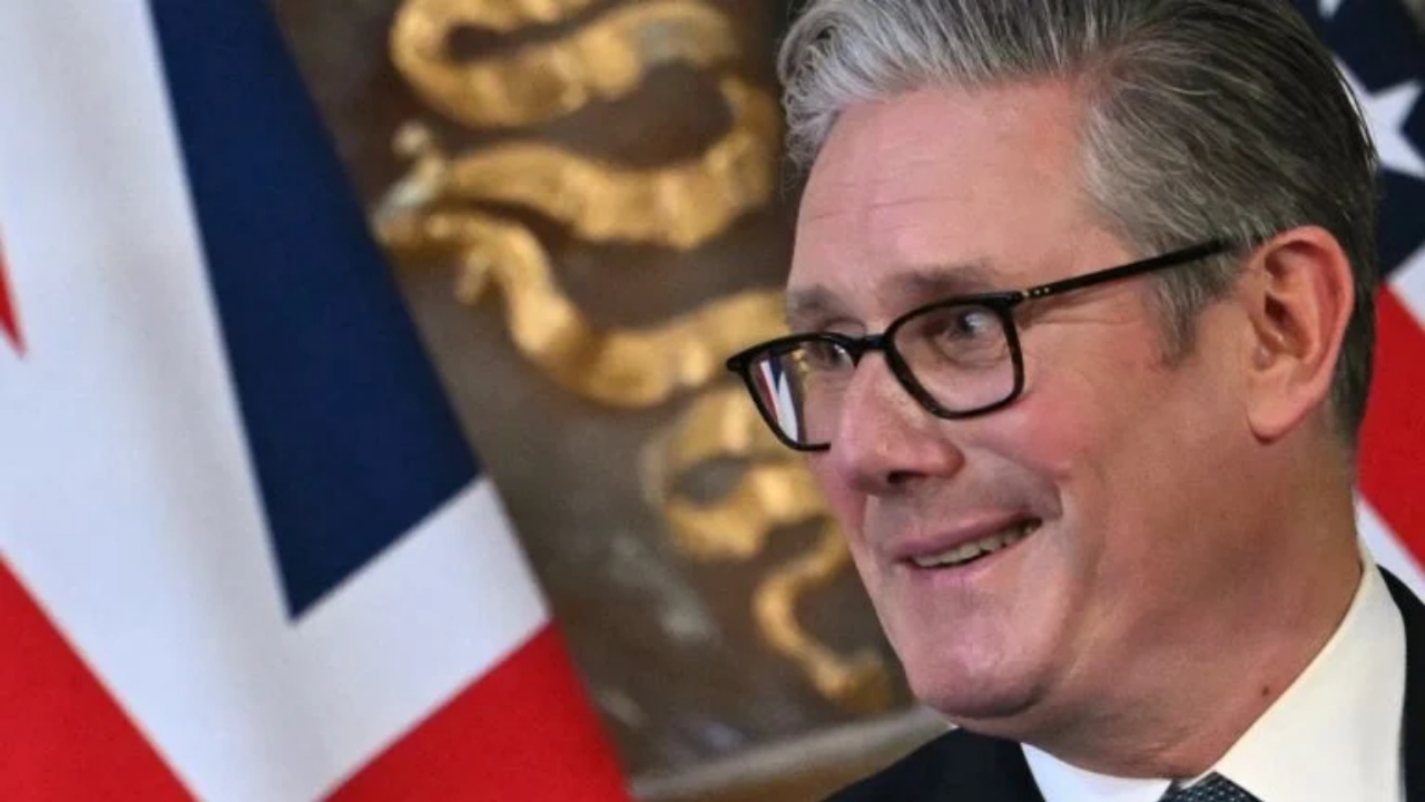 Britain's Prime Minister Keir Starmer gestures during a joint press conference with US President Donald Trump (unseen) following their meeting at Chequers, in Aylesbury, central England, on September 18, 2025, on the second day of the US President's second State Visit