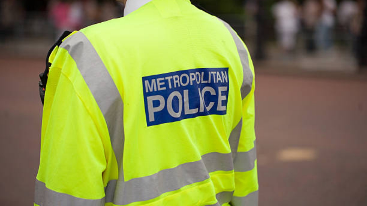 London Metropolitan Police officer - National News
