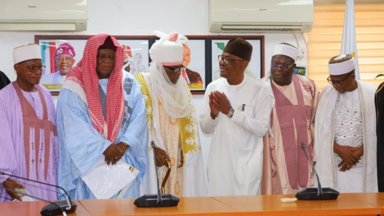 The Minister of FCT Nyesom Wike and FCT traditional rulers - National News