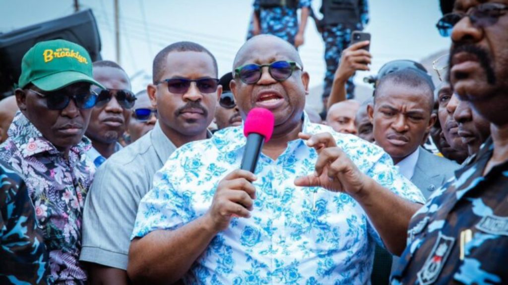 Gov Muftwang addresses residents in Angwan Rukuba community of Jos North Local Government Area after Sunday's attack - National News