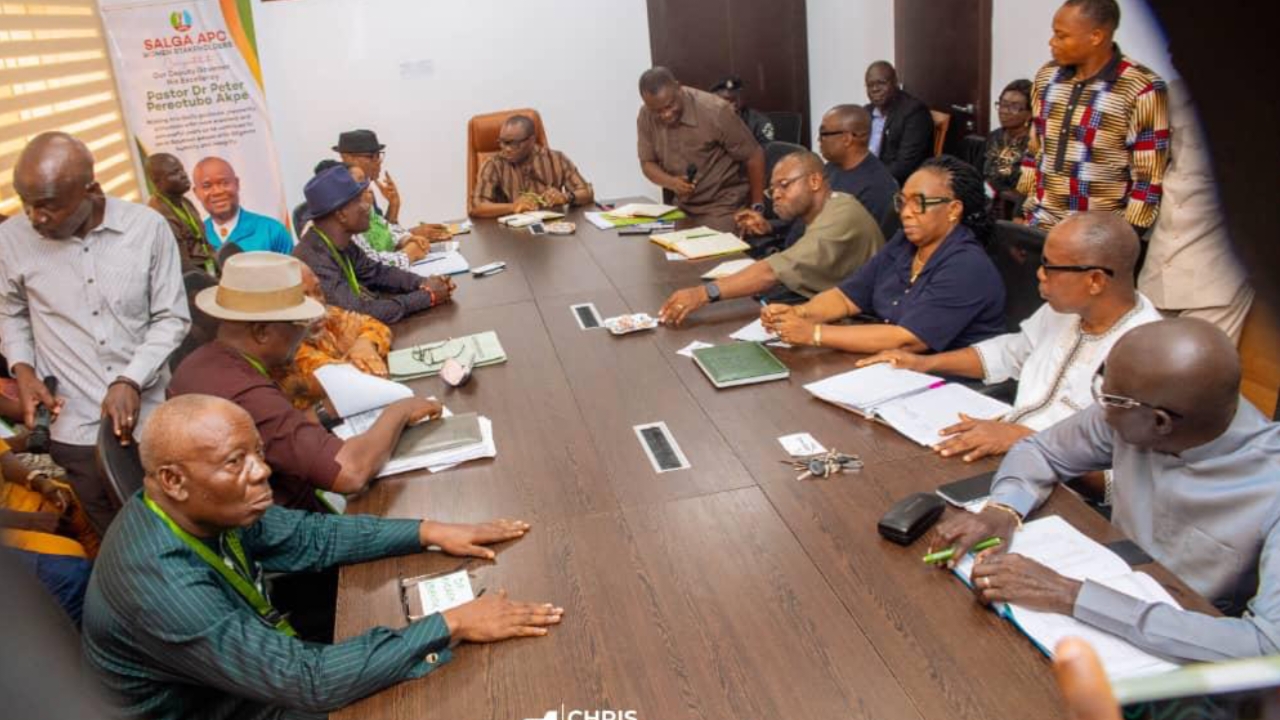 Peter Akpe in a meeting with community stakeholders - National News