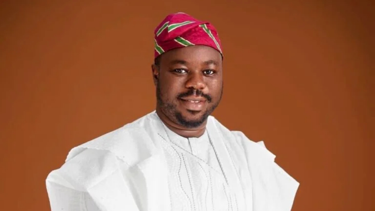 The Chairman of Lagos Island Local Government, Taiwo Oyekan - National News