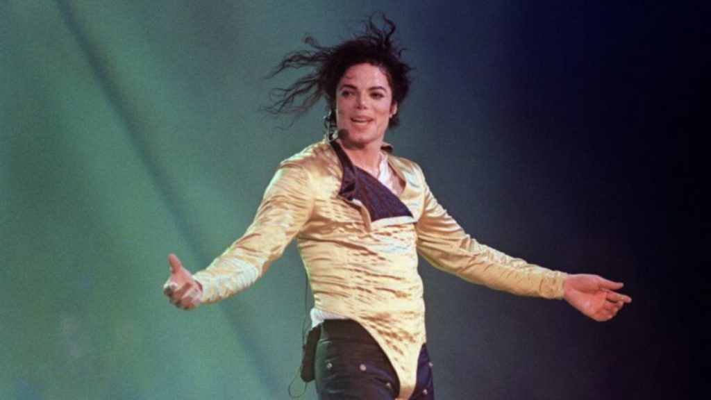 US pop star and entertainer Michael Jackson preforms before an estimated audience of 60,000 in Brunei on July 16, 1996 - National News