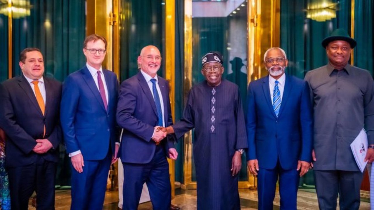 Bola Ahmed Tinubu with a delegation from British Airway, and others - National News