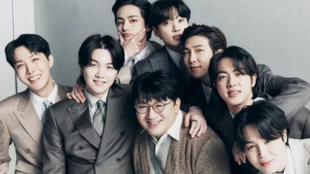 BTS with K-pop mogul Bang Si-hyuk - National News