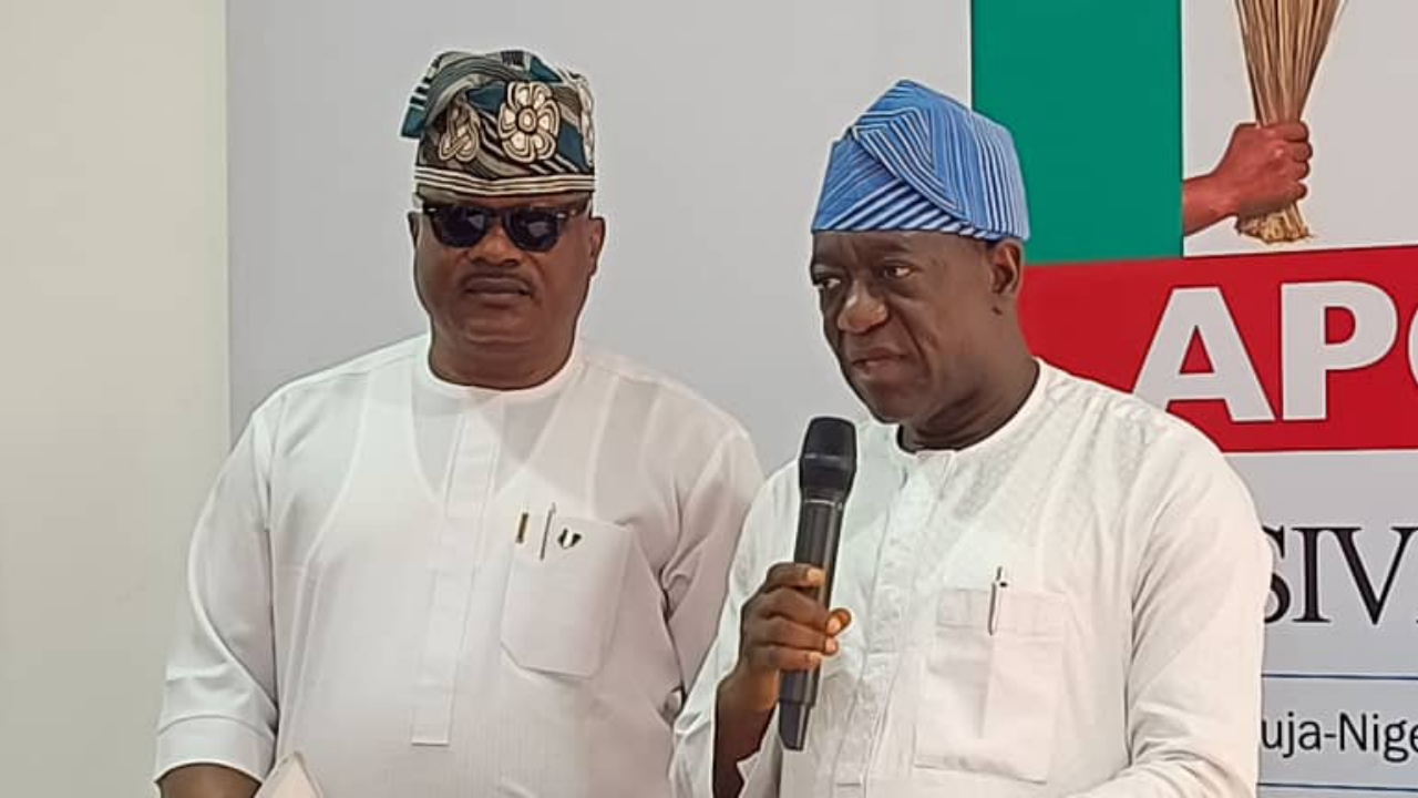 (L–R) All Progressives Congress National Working Committee Representative of Persons Living with Disabilities, Tolu Bankole; Deputy National Publicity Secretary, Duro Meseko, while addressing journalists on the revised APC 2027 schedule of activities in Abuja on Thursday - National News