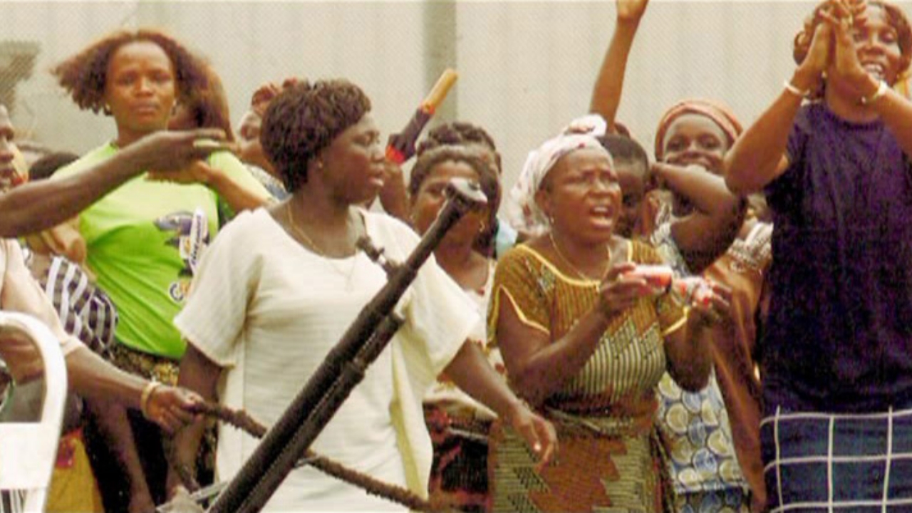 Protesting women - National News