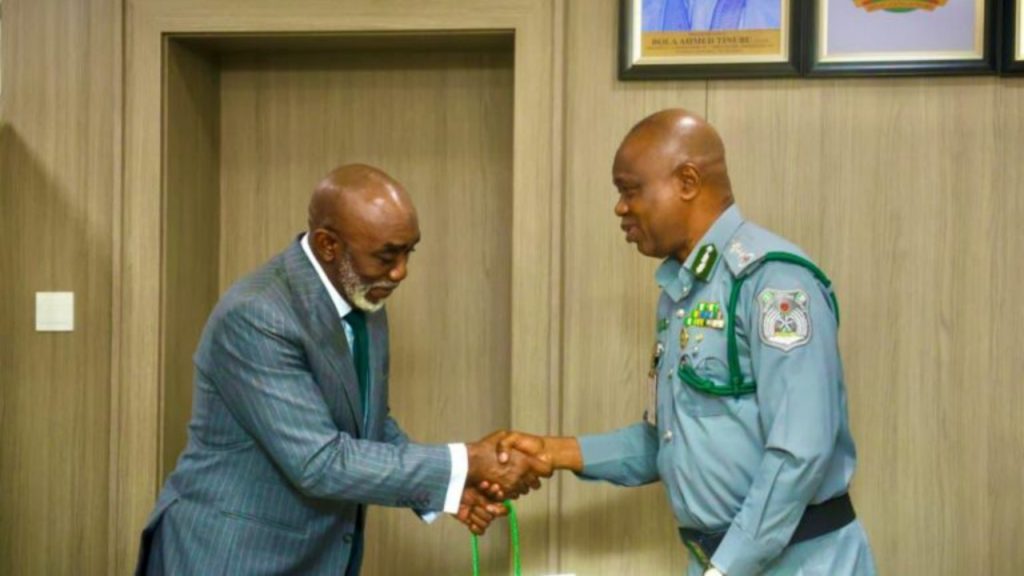 The Executive Secretary/CEO of the National Sugar Development Council (NSDC), Mr. Kamar Bakrin (L), with the Comptroller-General of the Nigeria Customs Service (NCS), Mr. Bashir Adewale Adeniyi (R), when the duo met to discuss the strengthening of existing collaboration for the purpose maximising the huge potential of the sugar sector - National News