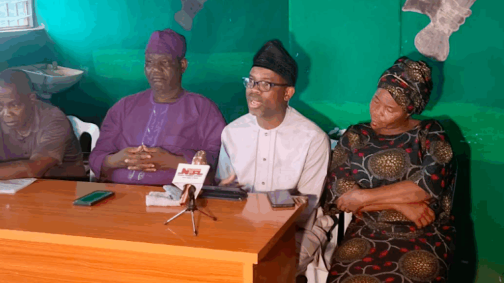Second from Right, Ademola Okeowo, an aspirant for the Ijebu North State Constituency 1 in the Ogun State House of Assembly and other APC party leaders while addressing the party members on his decision to shelve his ambition and support the party's consensus arrangement - National News