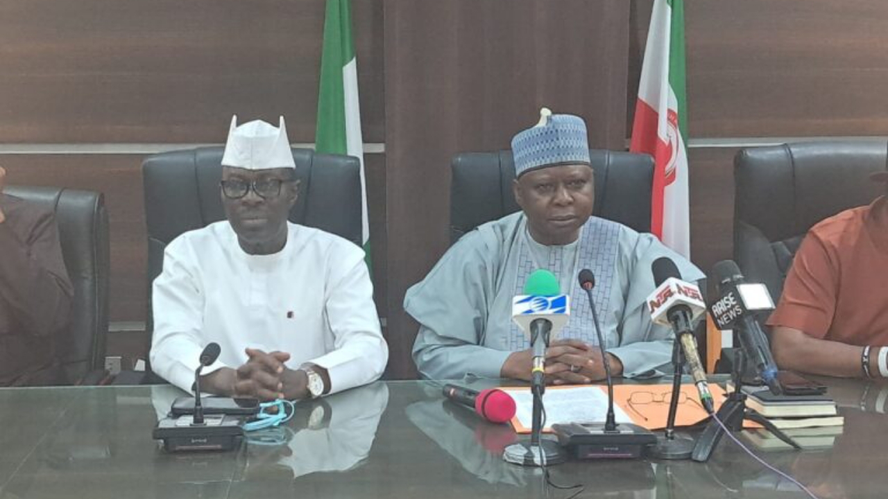 (L-R) Peoples Democratic Party National Secretary, Taofeek Arapaja, and National Chairman, Tanimu Turaki (SAN), addressing a press conference on the newly initiated reconciliation efforts over the PDP crisis in Abuja on Wednesday - National News