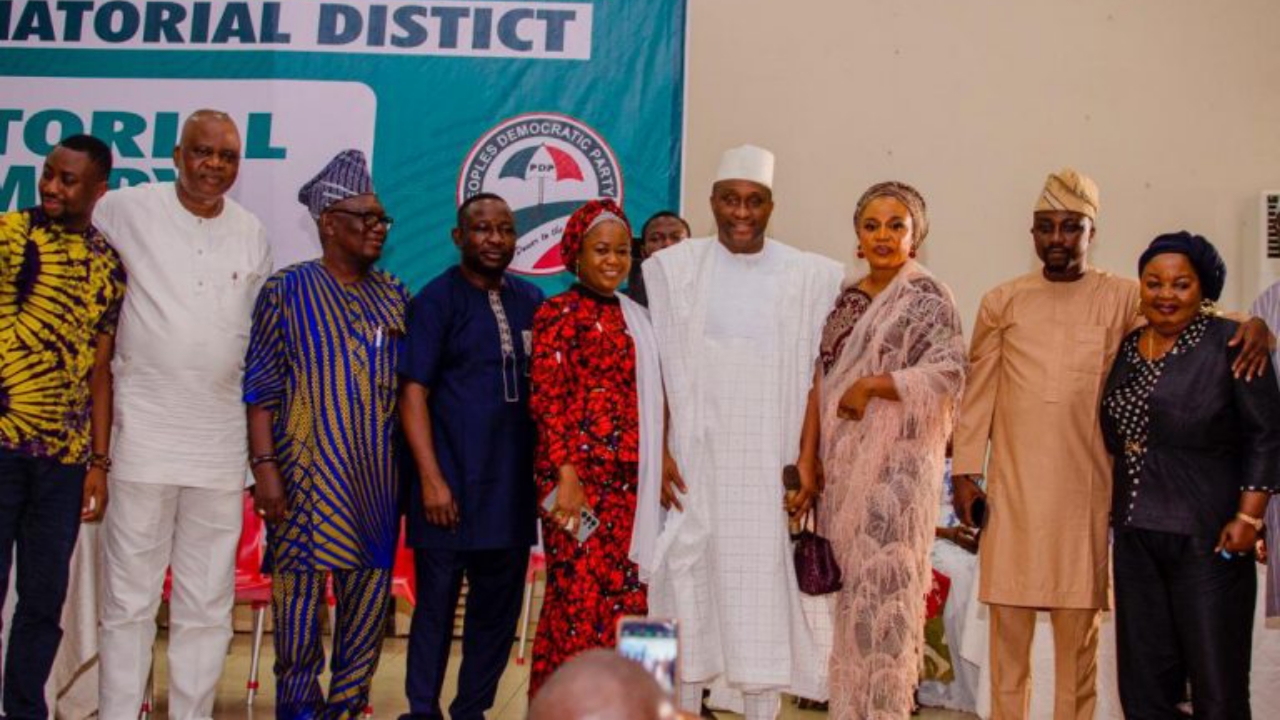 Omotayo flanked by PDP leaders after the primary election - National News