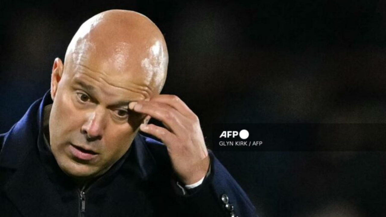 Liverpool's Dutch manager Arne Slot reacts after the final whistle in the English Premier League football match between Brentford and Liverpool at the Gtech Community Stadium in London on October 25, 2025 - National News