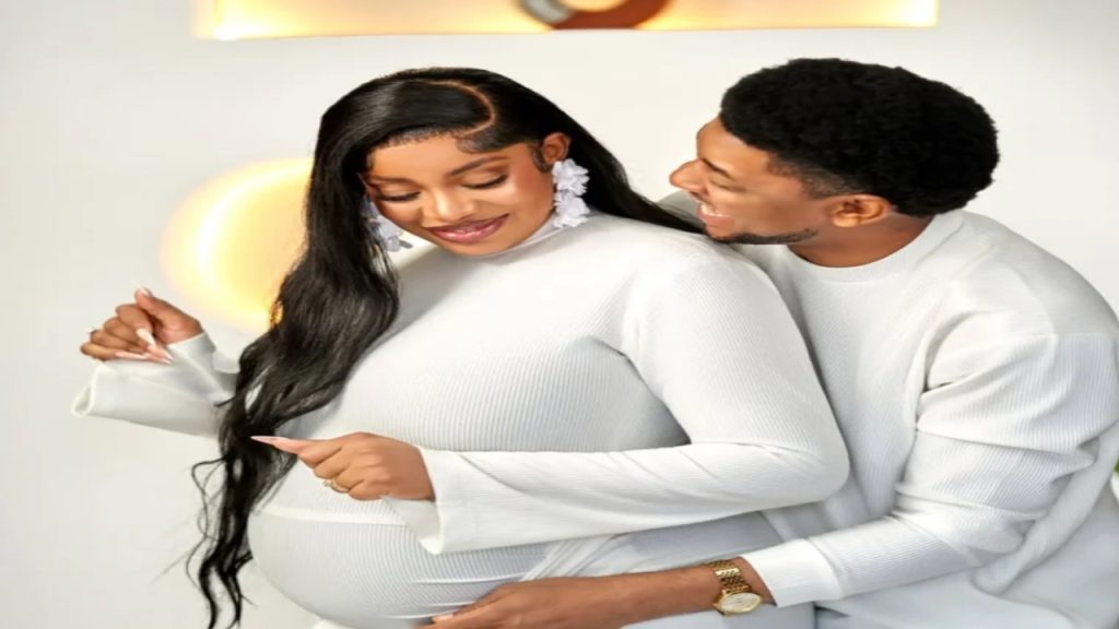 Gospel singer Steve Crown welcomes first child with wife - National News